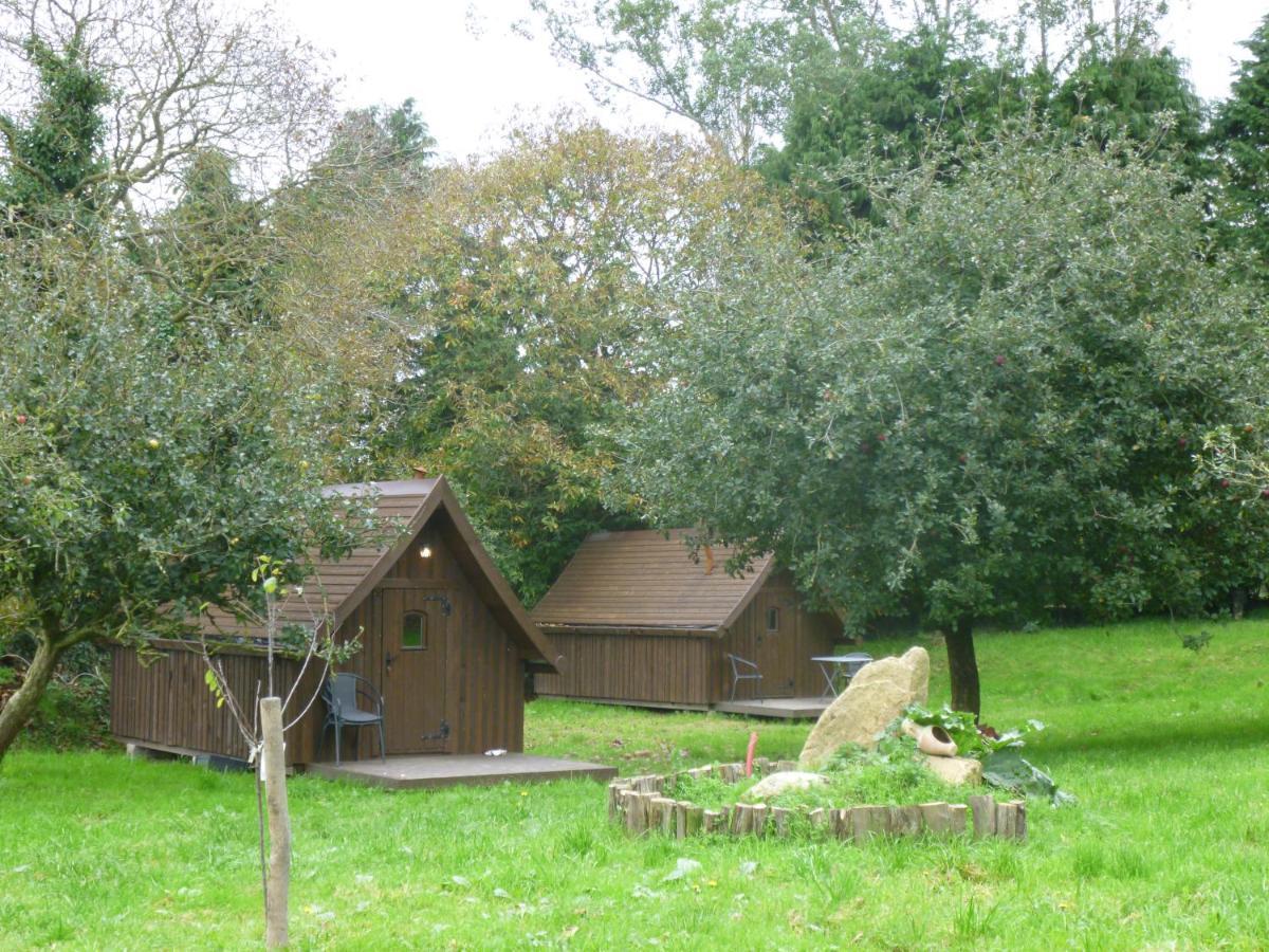 Les Cabanes De Kerellou Plouigneau 外观 照片