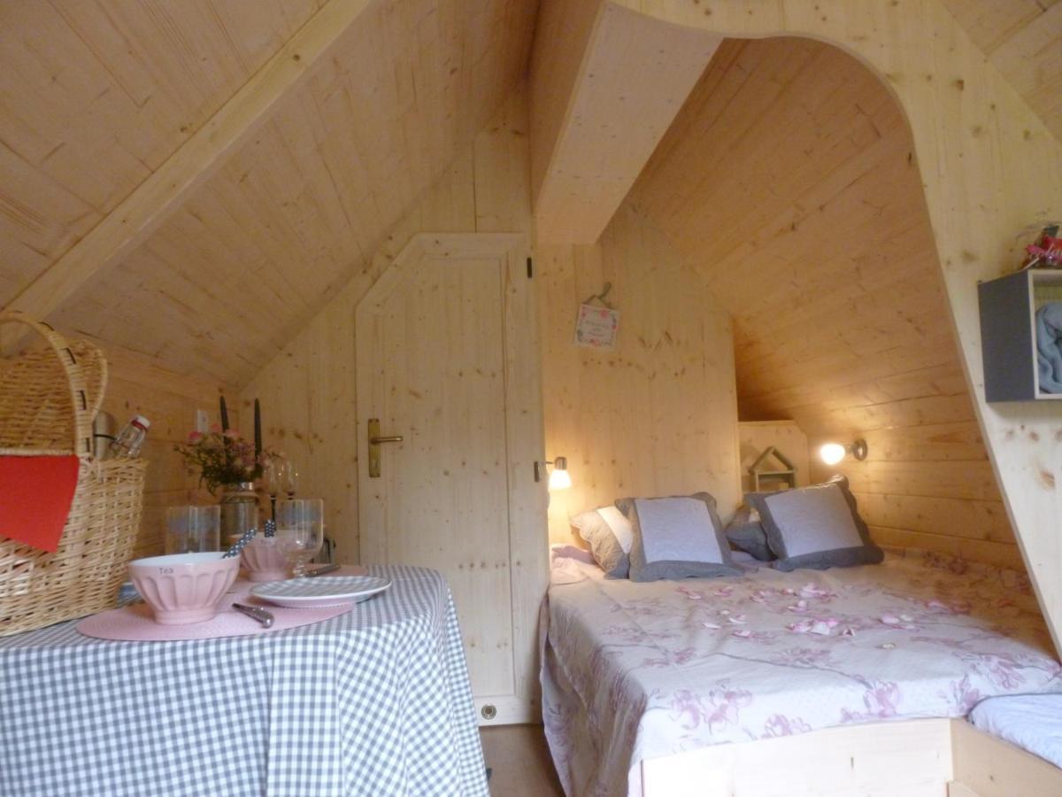 Les Cabanes De Kerellou Plouigneau 外观 照片