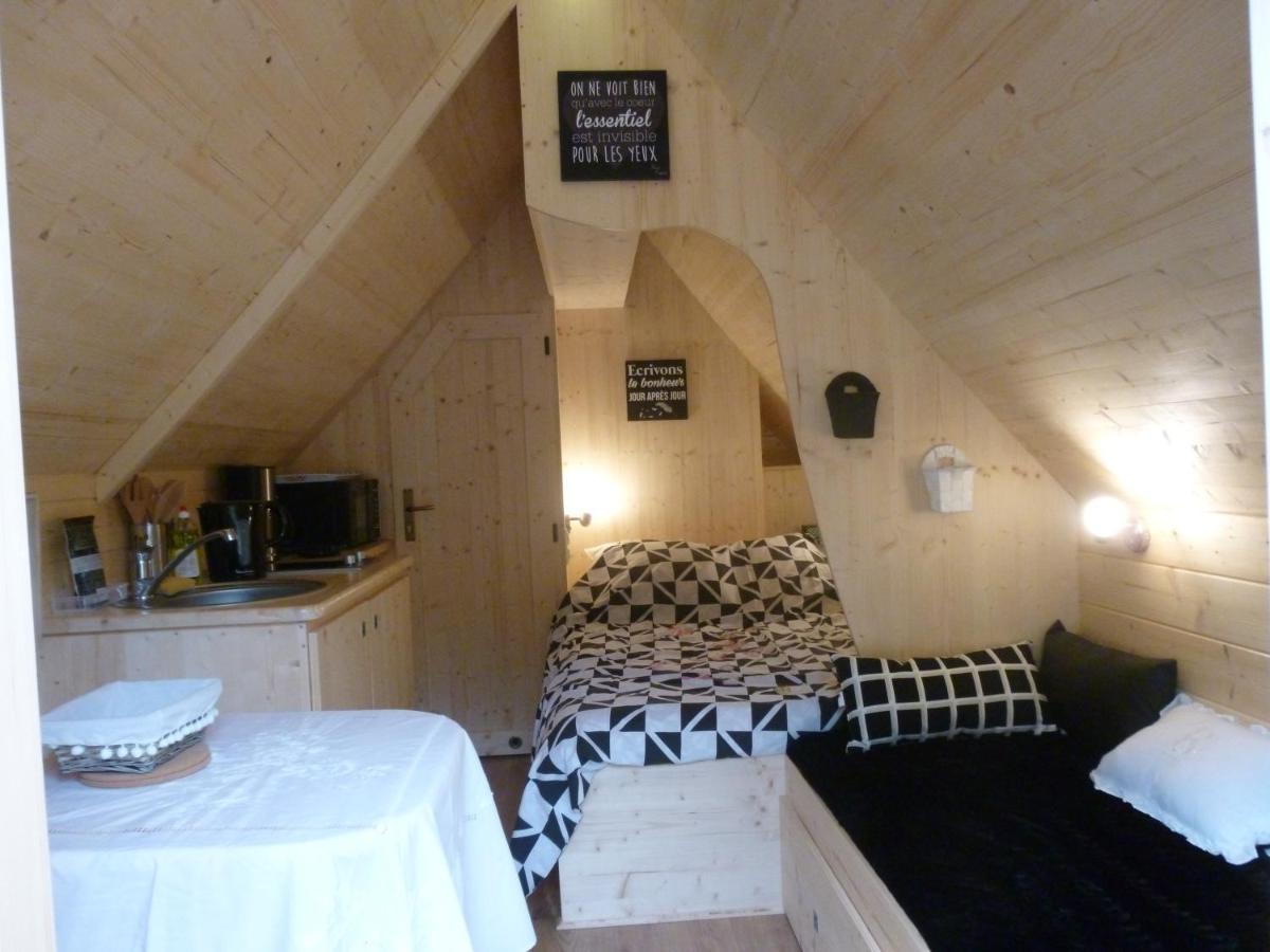 Les Cabanes De Kerellou Plouigneau 外观 照片