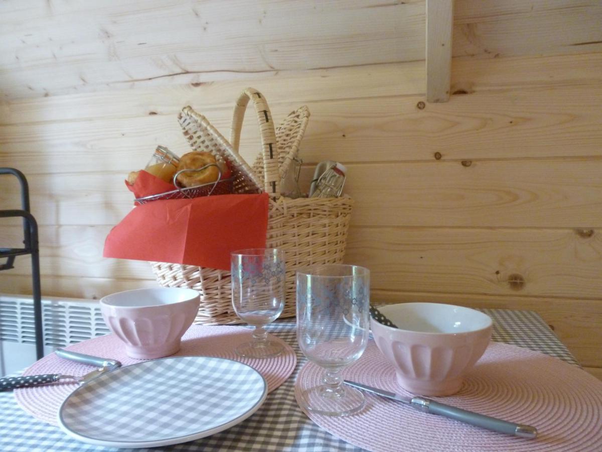 Les Cabanes De Kerellou Plouigneau 外观 照片